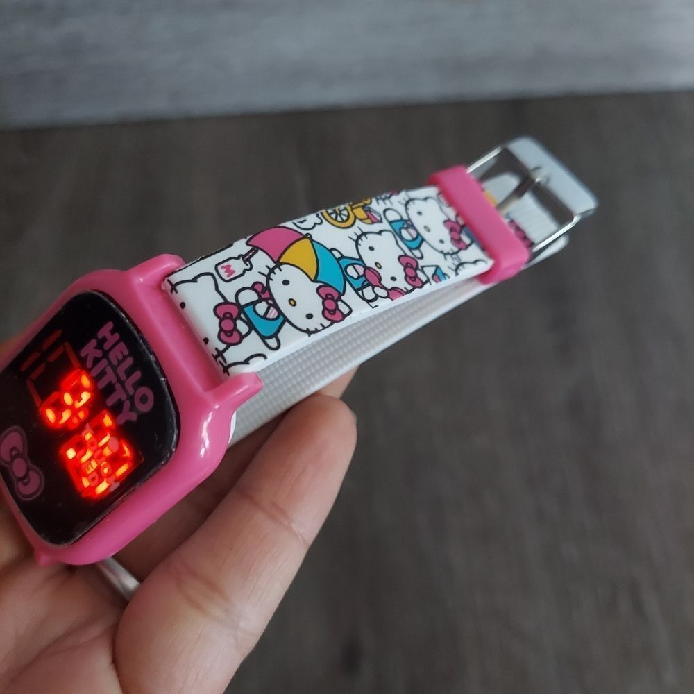 Hello Kitty Kids' LED Watch - Picture 6 of 6